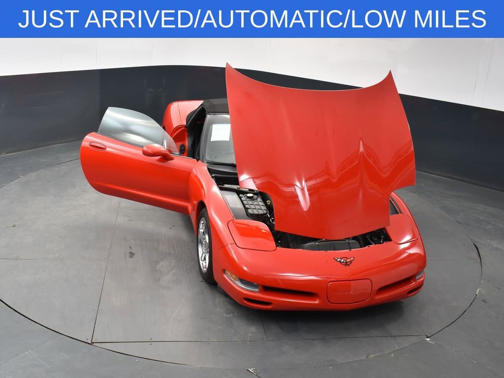Used 2004 Chevrolet Corvette Convertible w/ Preferred Equipment Group RWD image 8