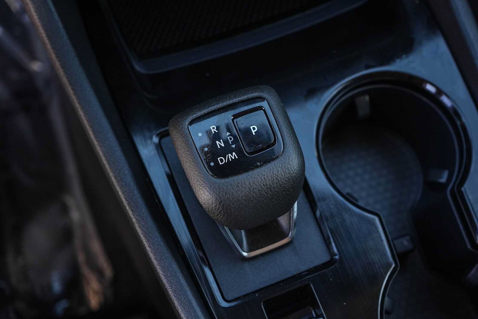 Used 2024 Nissan Rogue SV w/ SV Premium Package FWD image 19