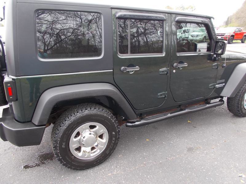 Used 2010 Jeep Wrangler Unlimited Sport image 14