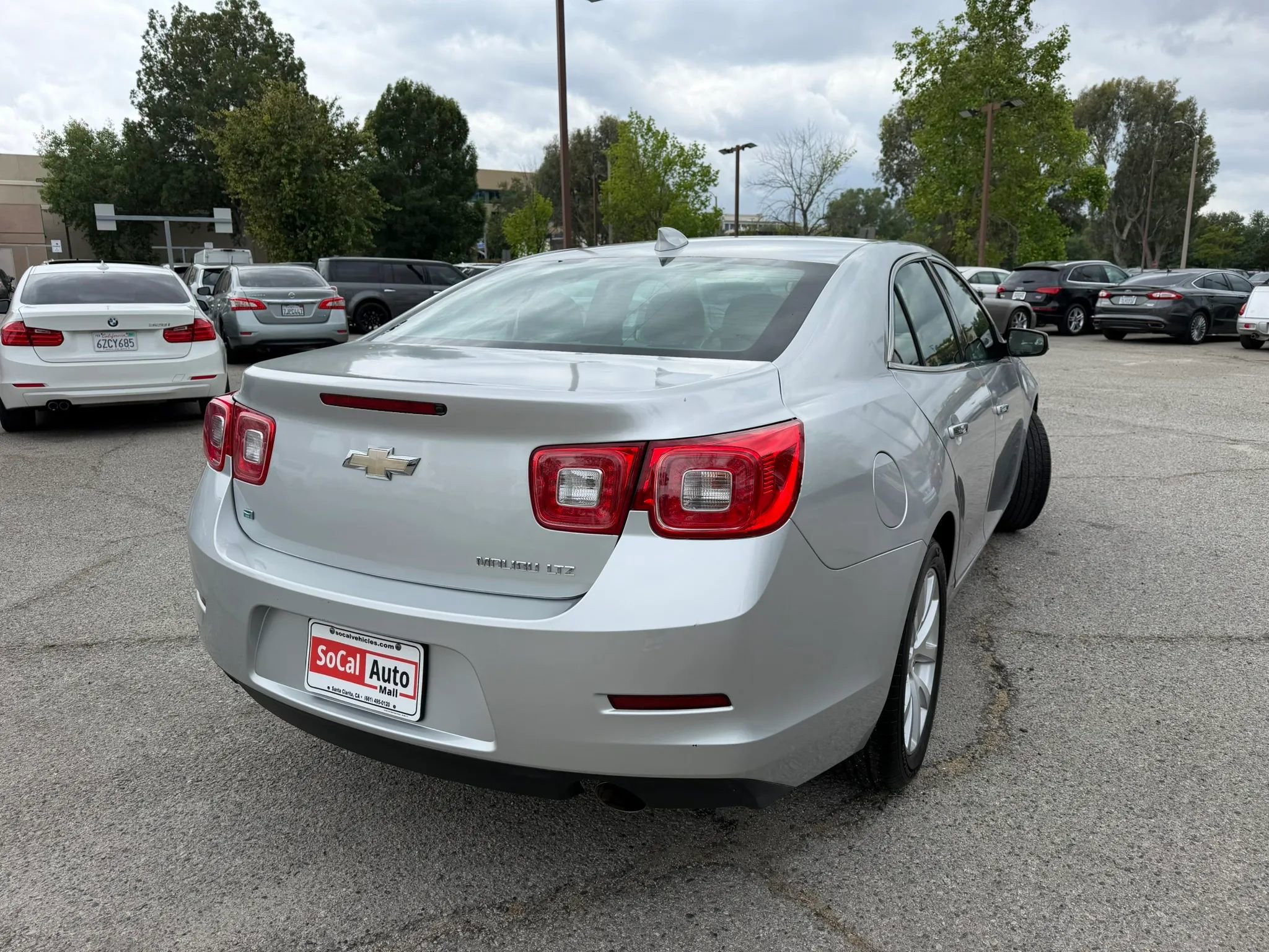 Used 2016 Chevrolet Malibu LTZ FWD image 3