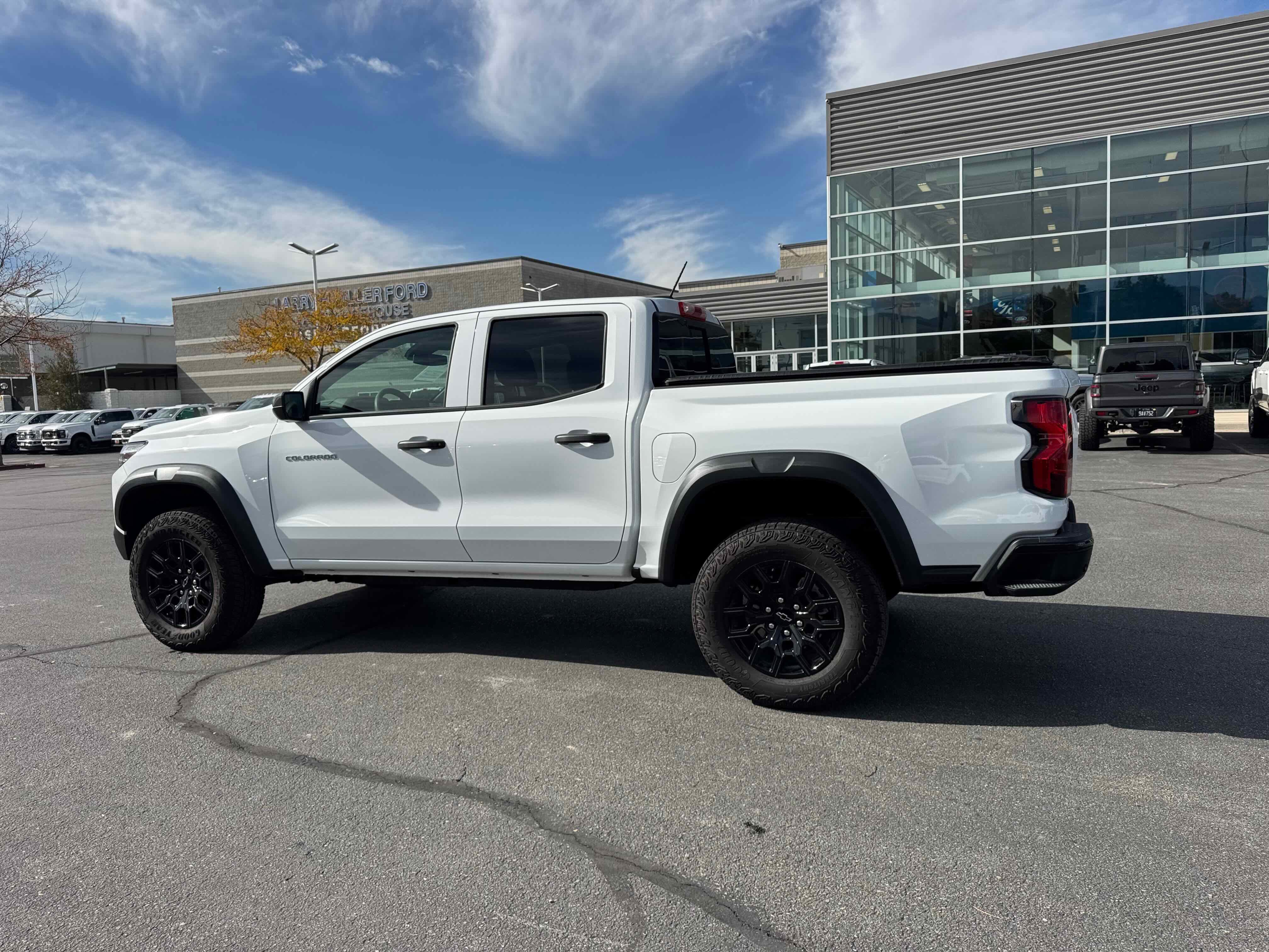 Used 2025 Chevrolet Colorado Trail Boss image 3