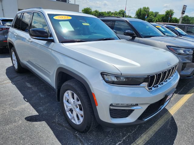 Used 2022 Jeep Grand Cherokee Limited w/ MOPAR Finishing Package AWD/4WD image 1
