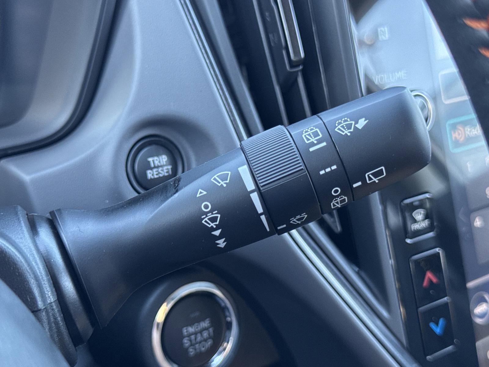 New 2025 Subaru Crosstrek 2.5i Limited w/ Popular Package #3A image 18