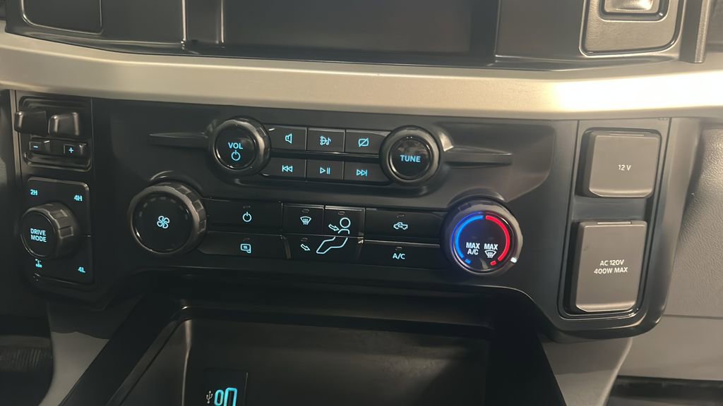 Used 2024 Ford F250 XLT image 31