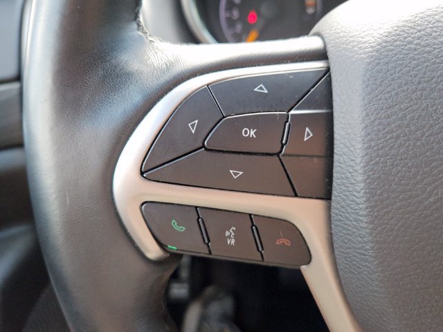 Used 2019 Jeep Grand Cherokee Altitude AWD/4WD image 24