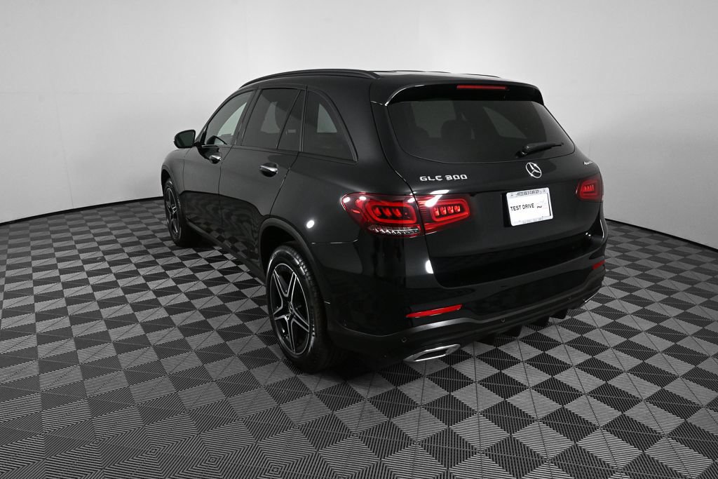 Certified 2022 Mercedes-Benz GLC 300 4MATIC image 4