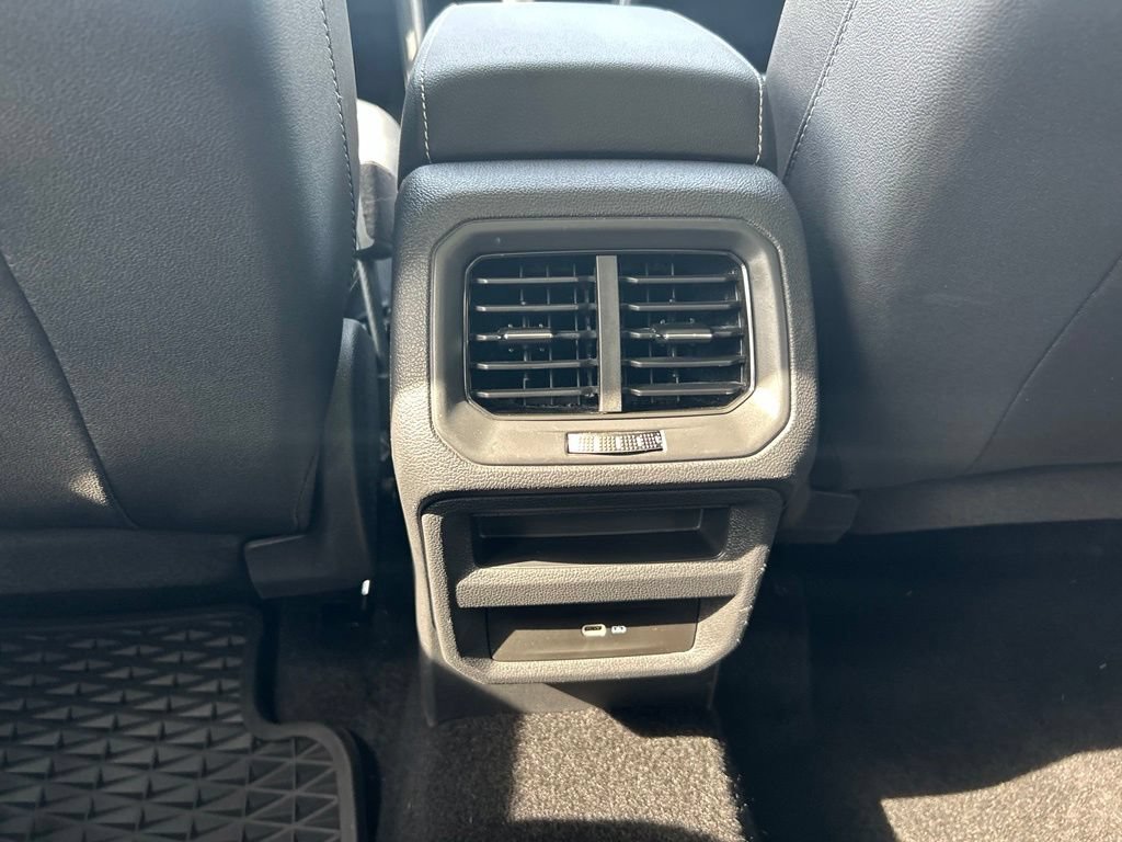 Certified 2023 Volkswagen Taos SE w/ Panoramic Sunroof Package FWD image 41