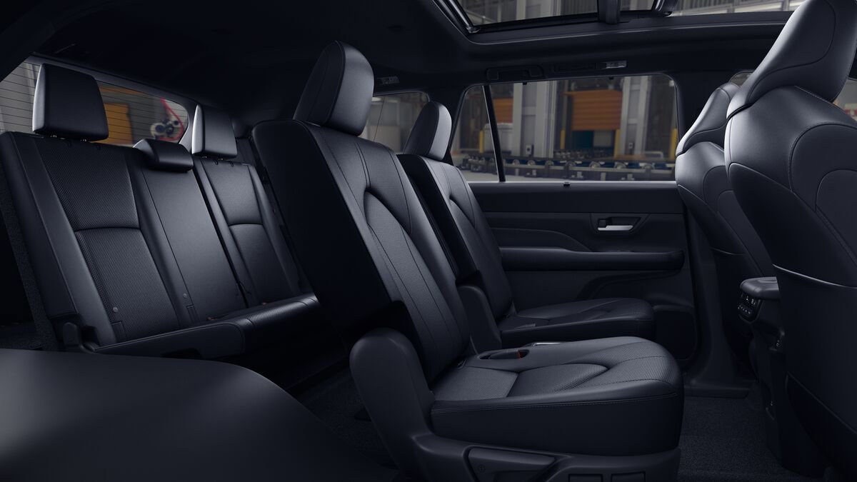 New 2026 Toyota Grand Highlander AWD Hybrid image 21