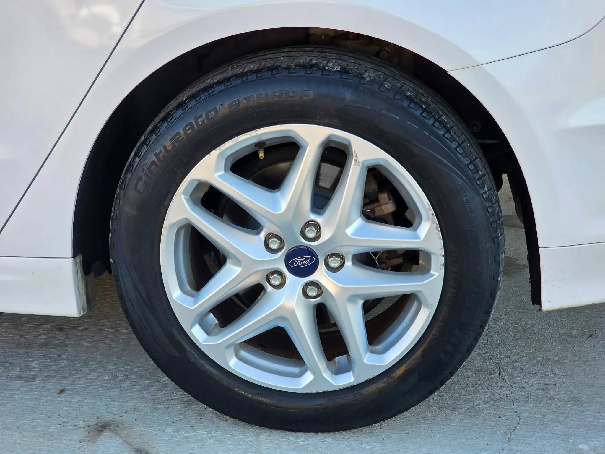 Used 2013 Ford Fusion SE FWD image 28