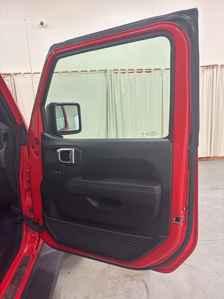 Used 2021 Jeep Wrangler Unlimited Sahara w/ LED Lighting Group image 34