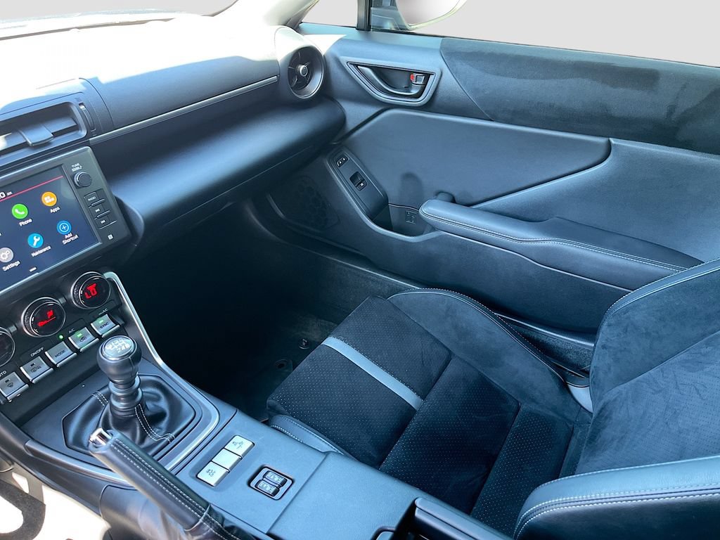 Used 2025 Toyota GR86 Premium w/ ALL Weather Mat Package (TMS) RWD image 22