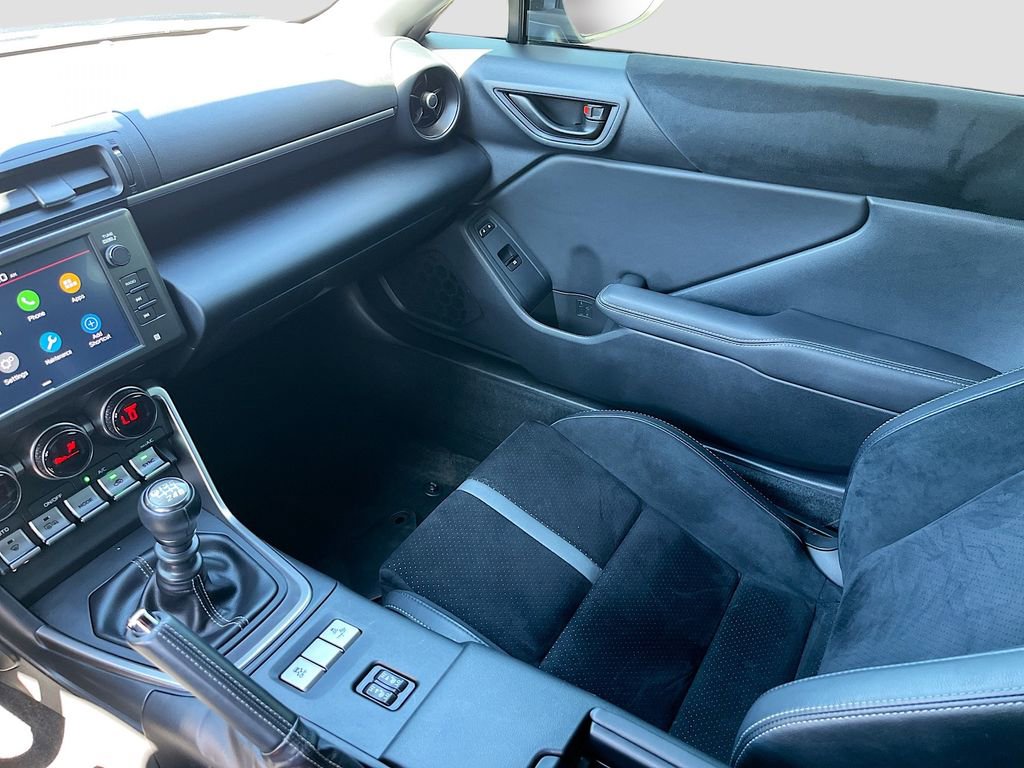 Used 2025 Toyota GR86 Premium w/ ALL Weather Mat Package (TMS) RWD image 22