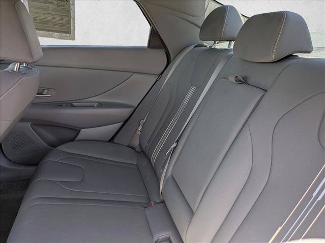 Used 2024 Hyundai Elantra SEL w/ Convenience Package FWD image 20