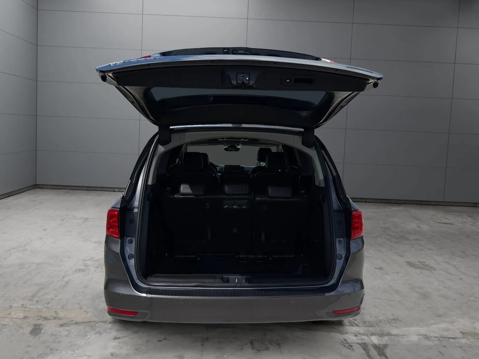 Used 2021 Honda Odyssey Touring image 9