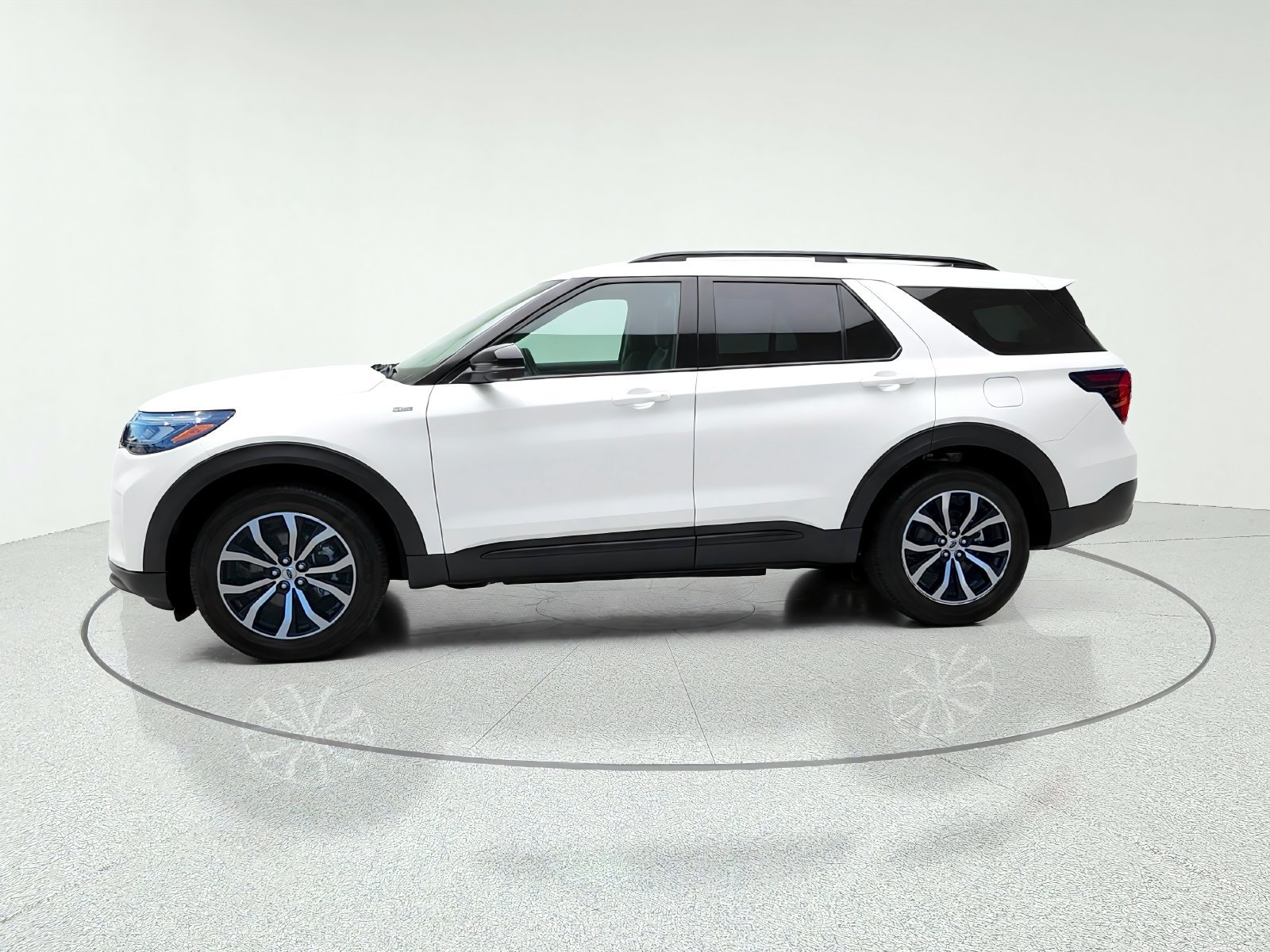 New 2026 Ford Explorer ST-Line AWD/4WD image 4