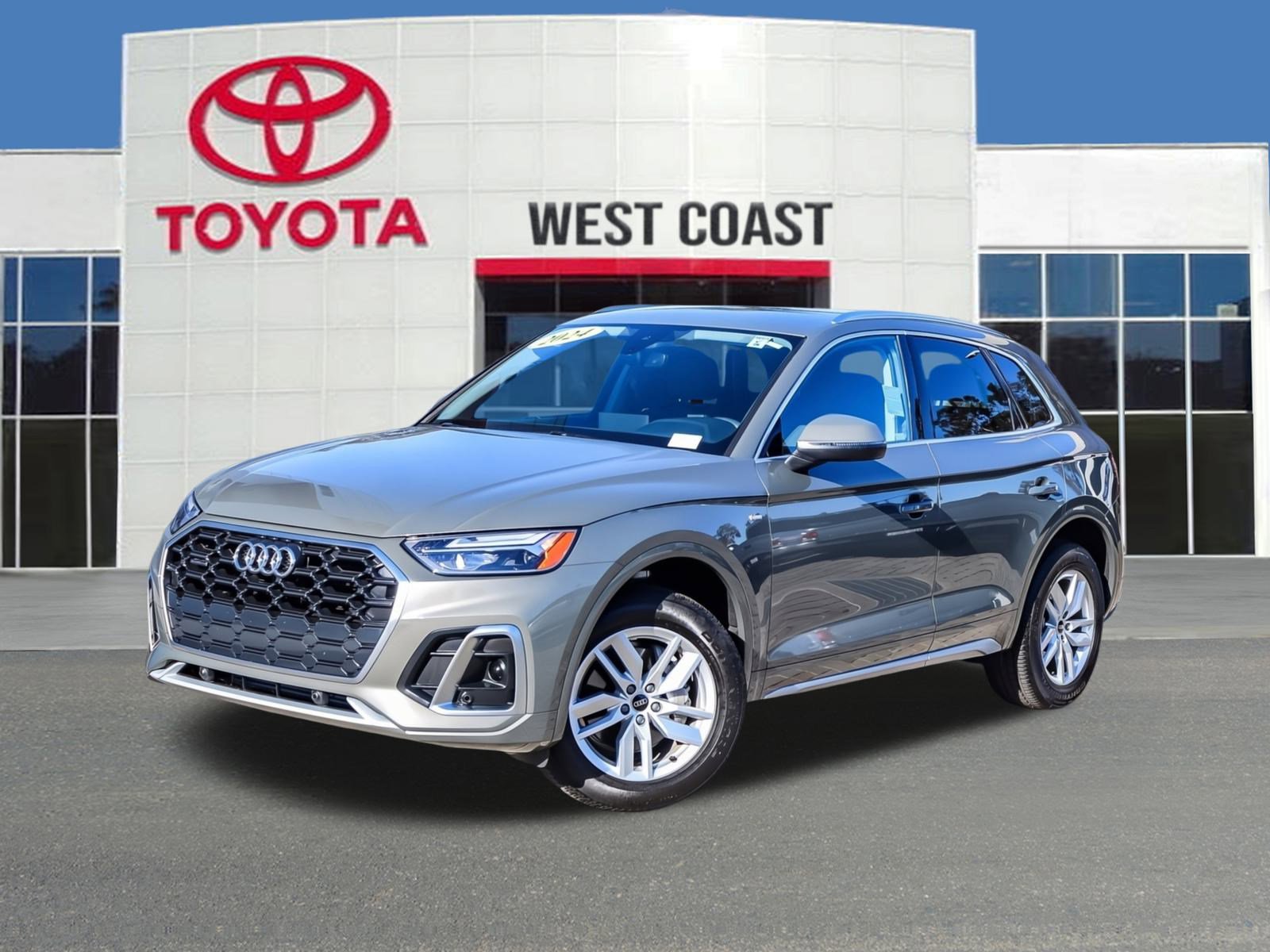 Used 2024 Audi Q5 2.0T Premium