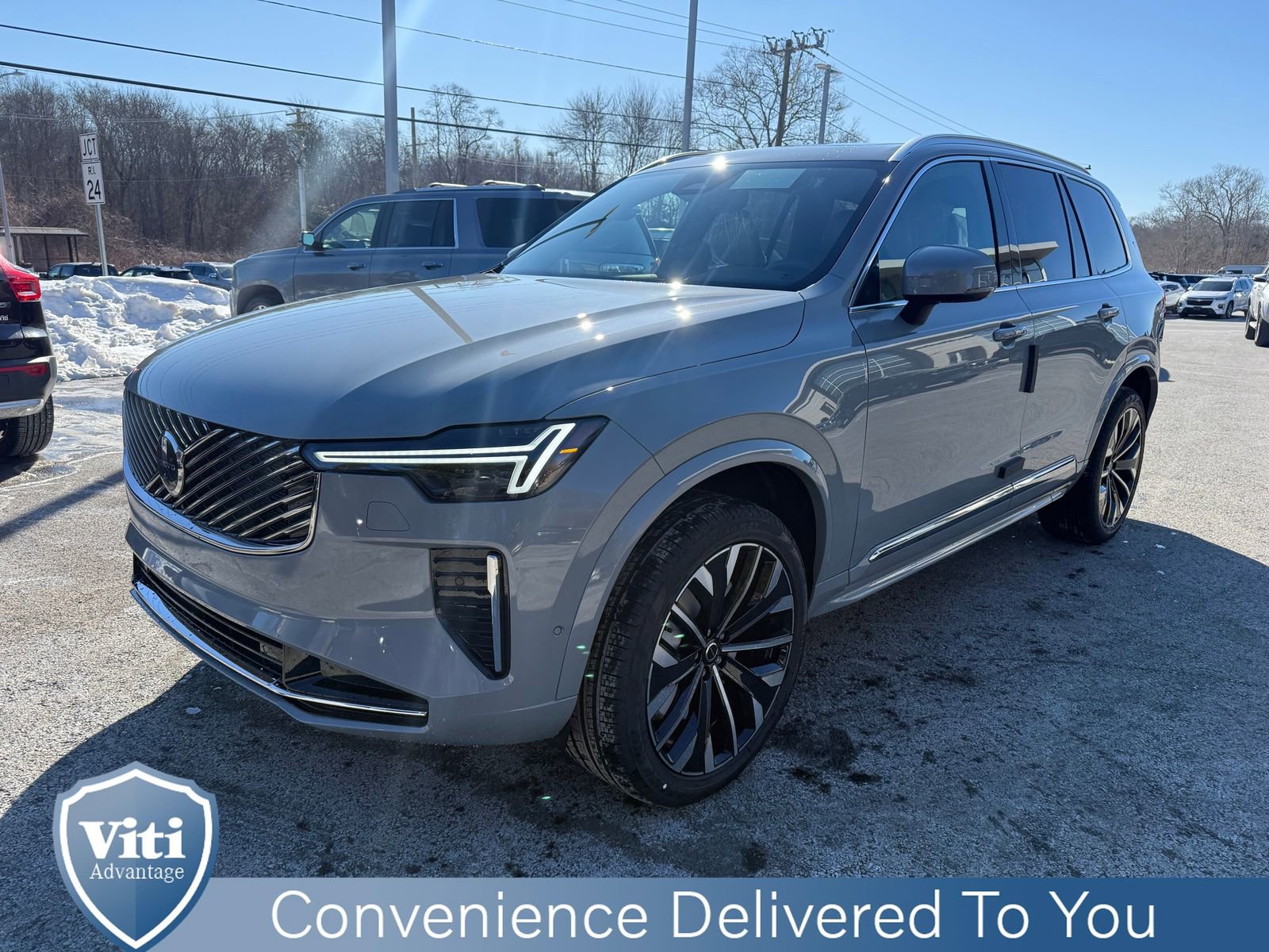 New 2026 Volvo XC90 B6 Plus w/ Protection Package Premier image 4