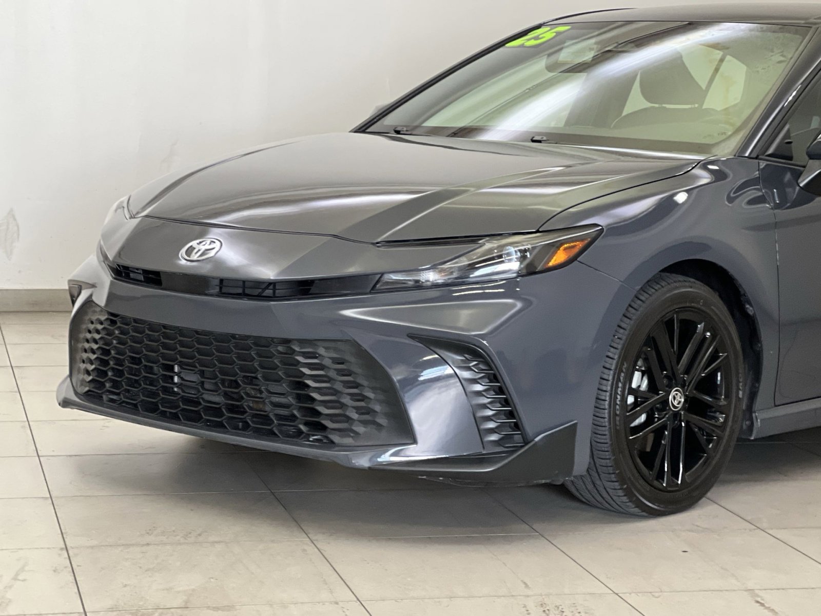 Used 2025 Toyota Camry SE FWD image 28