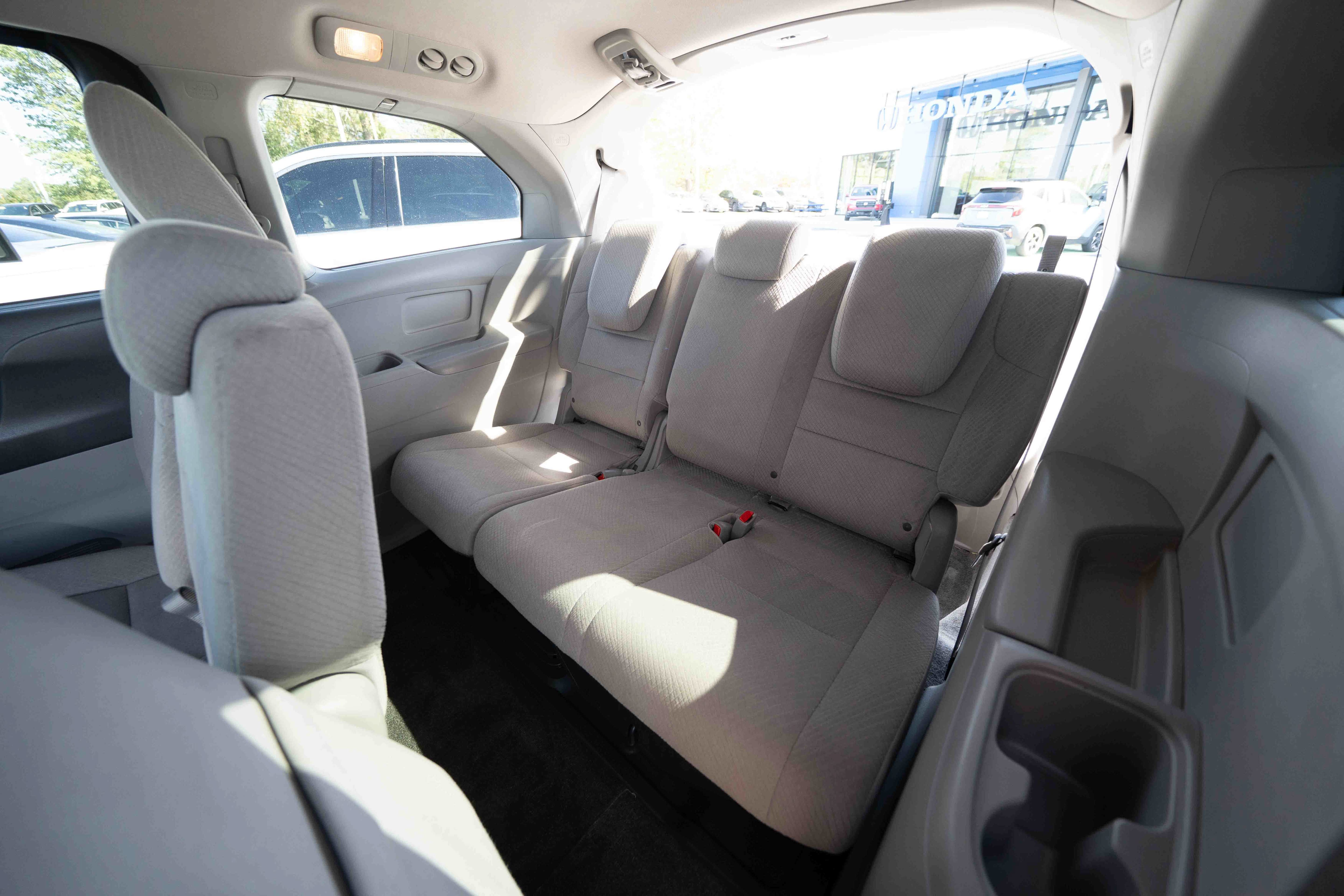 Used 2014 Honda Odyssey EX image 24