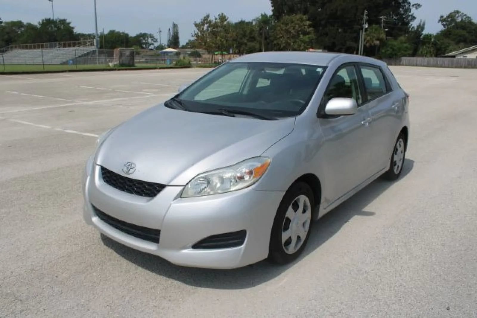 Used 2009 Toyota Matrix FWD image 32
