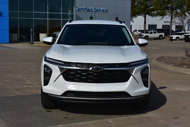 New 2026 Chevrolet Trax LT image 2