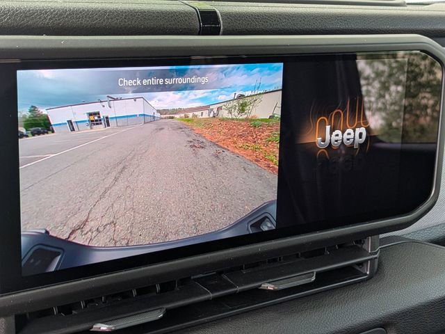 New 2026 Jeep Gladiator Sport AWD/4WD image 24