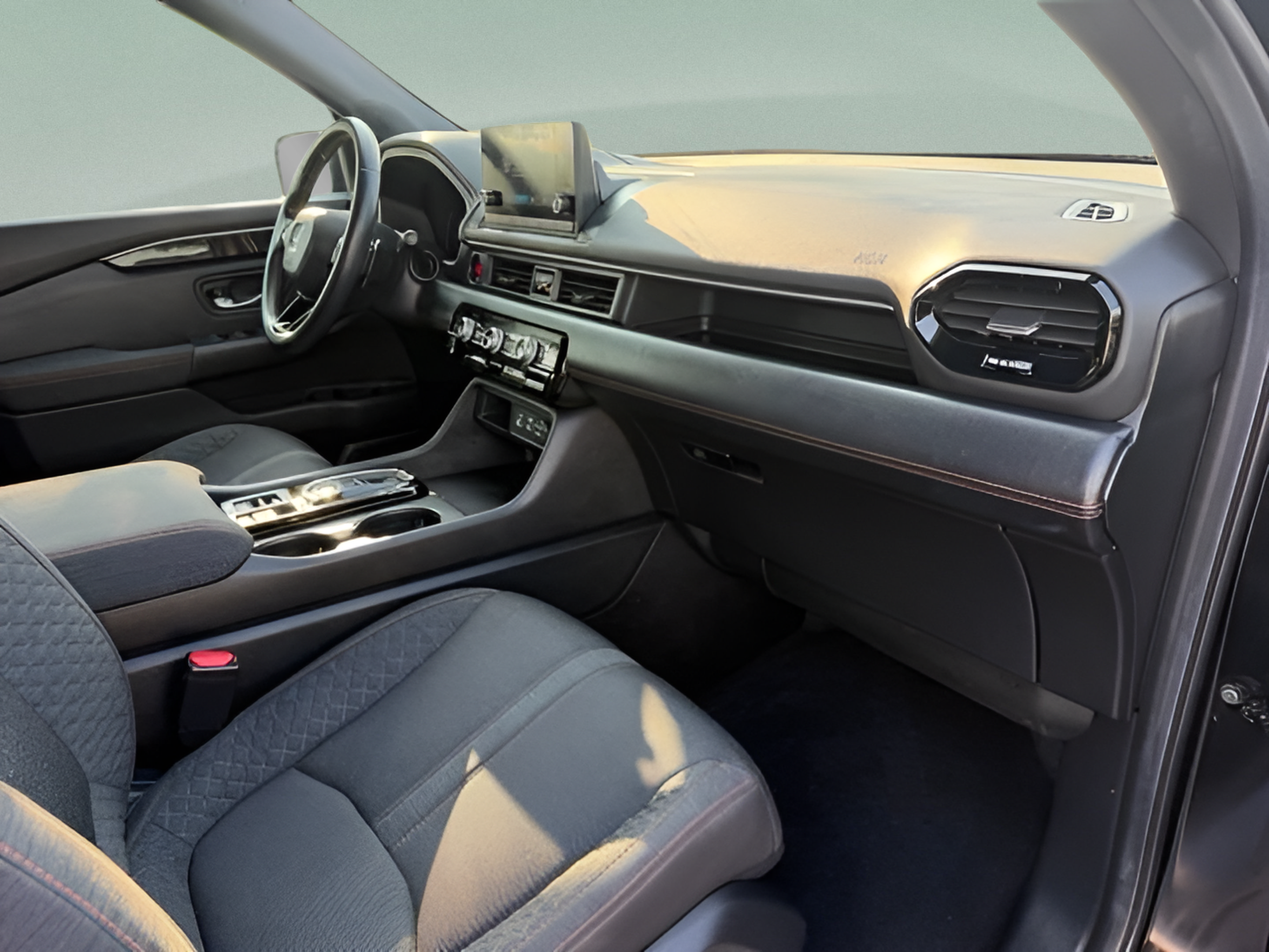 Certified 2025 Honda Pilot Sport image 29