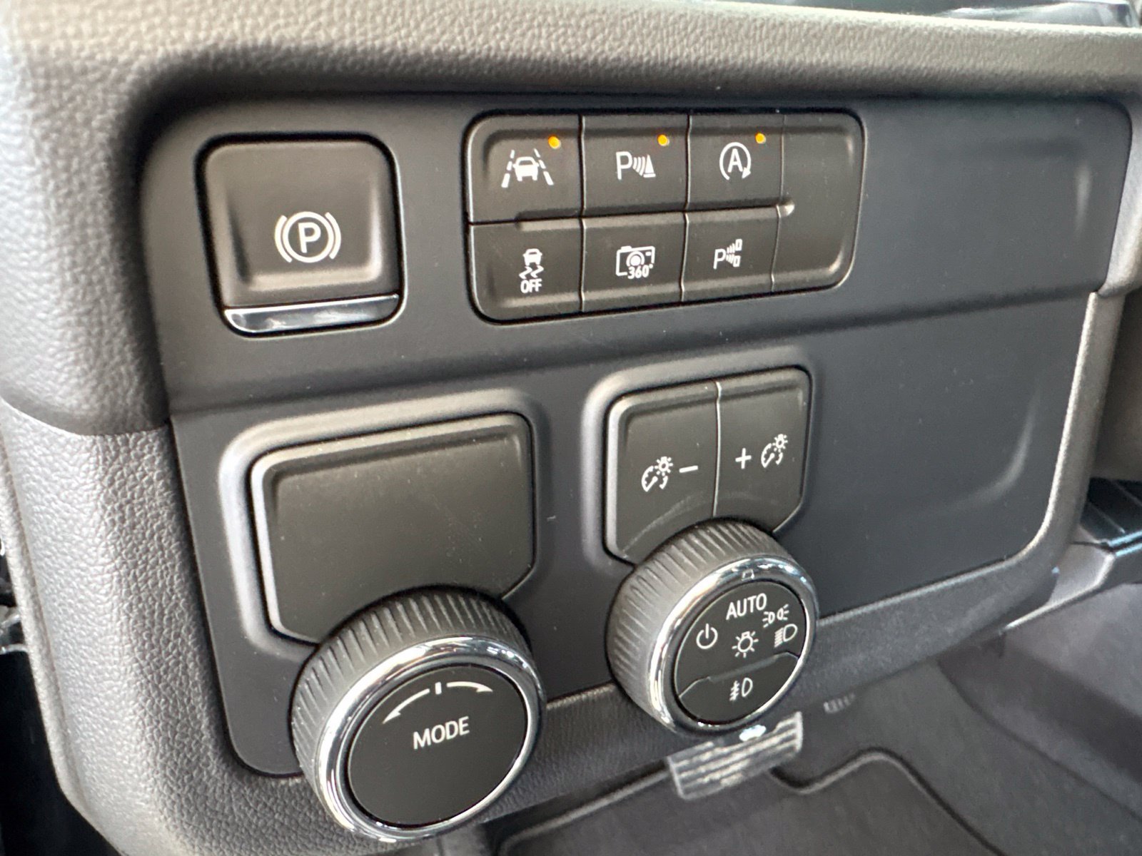New 2027 Chevrolet Tahoe LT w/ Comfort Package RWD image 15