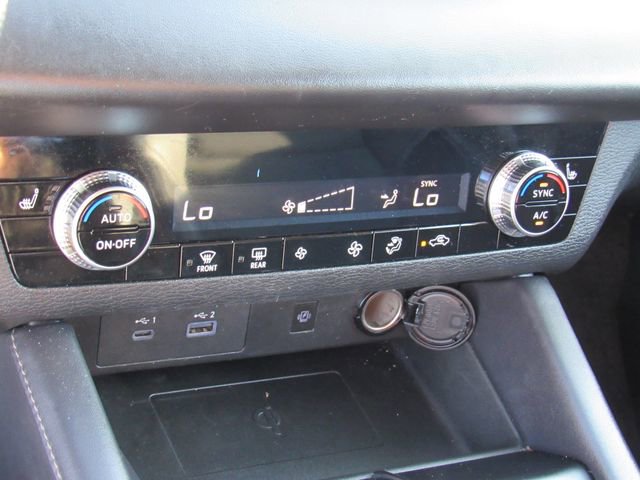 Used 2024 Mitsubishi Outlander SE image 24