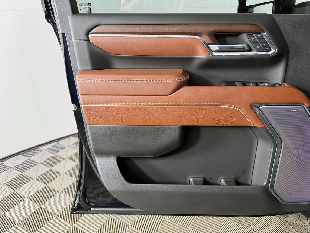 Used 2024 GMC Sierra 3500 Denali Ultimate image 22