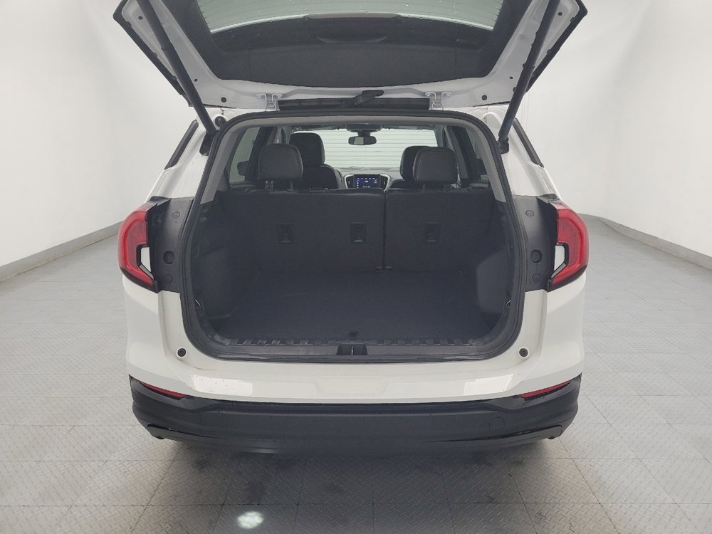 Used 2023 GMC Terrain SLT w/ Elevation Edition FWD image 29