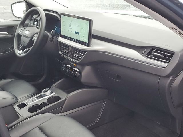 Used 2025 Ford Escape Platinum image 28