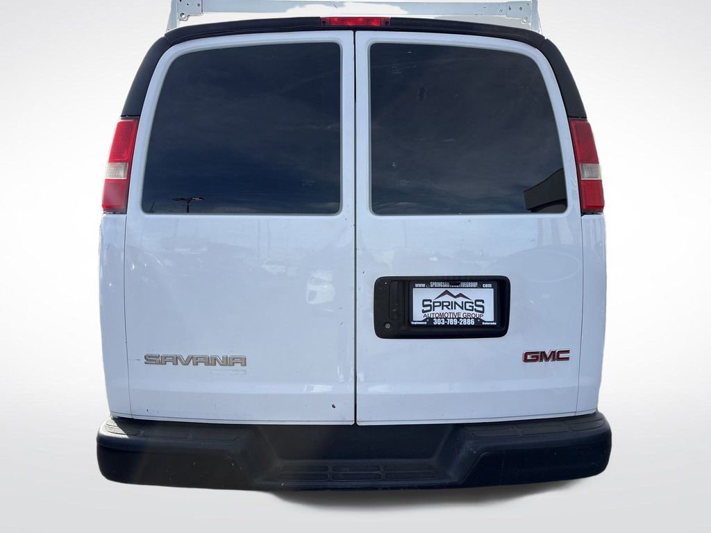 Used 2015 GMC Savana 3500 Extended image 4