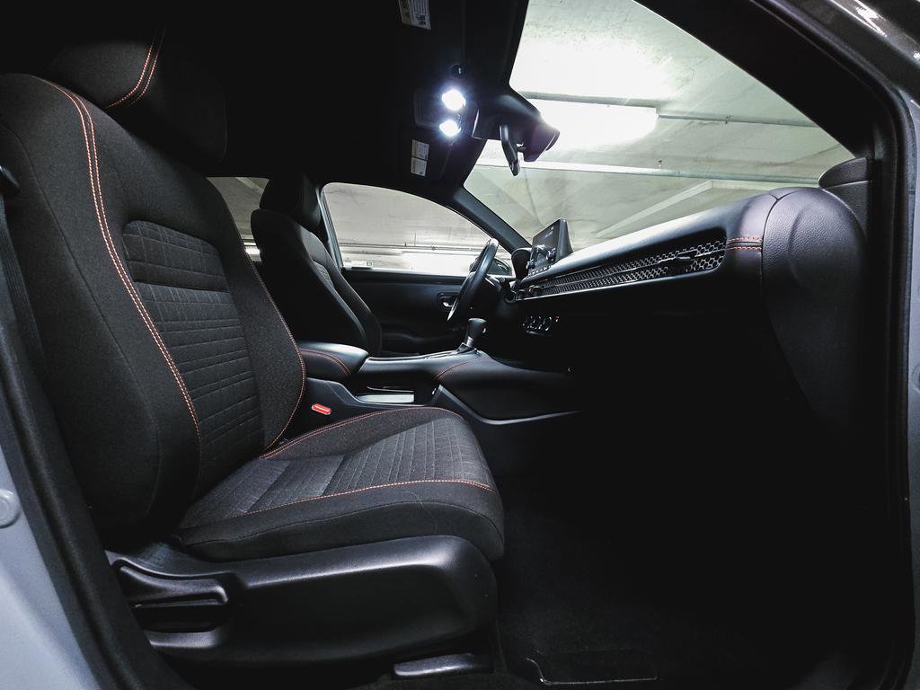 Used 2025 Honda HR-V Sport image 32