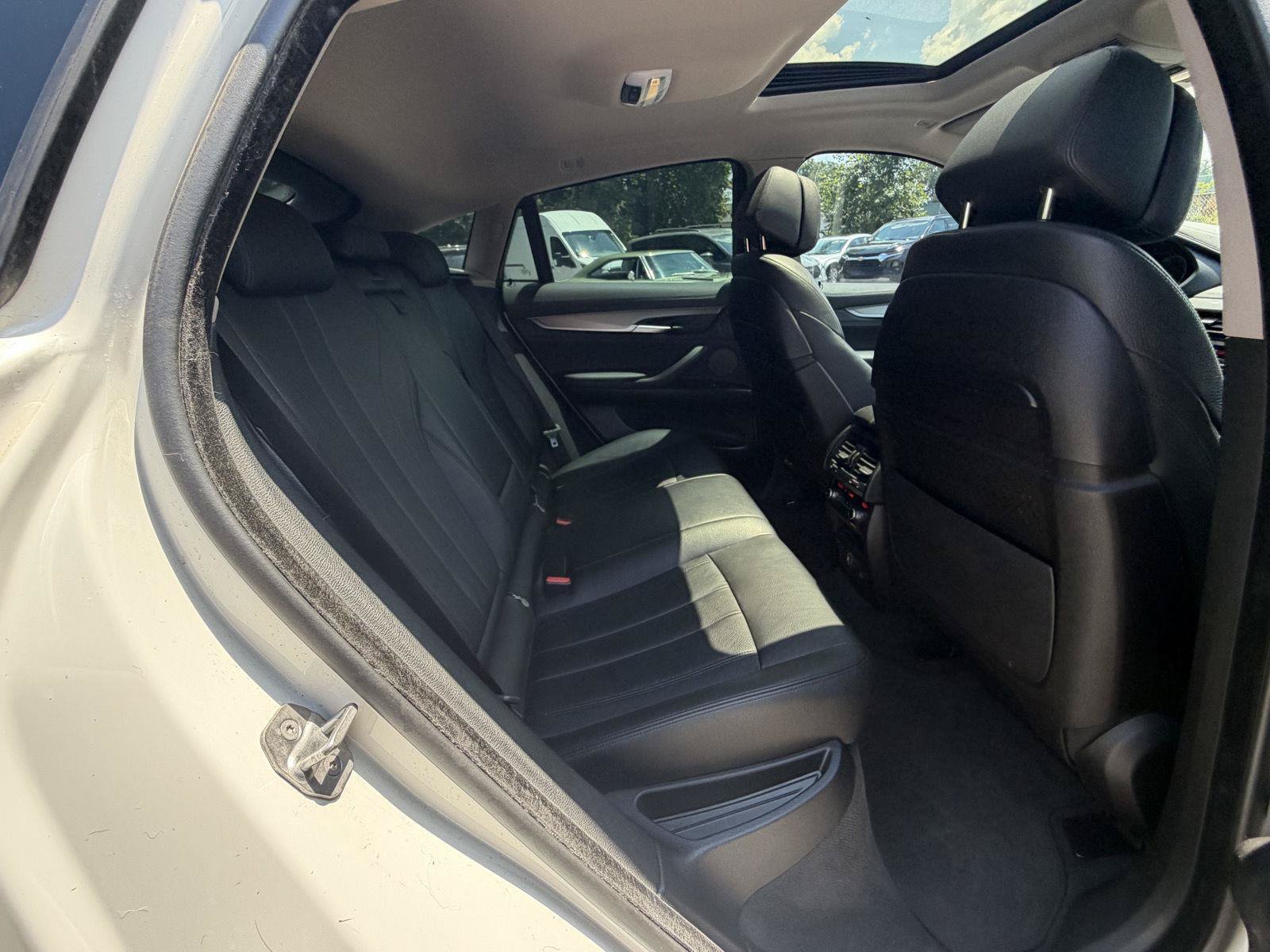 Used 2015 BMW X6 xDrive35i AWD/4WD image 25