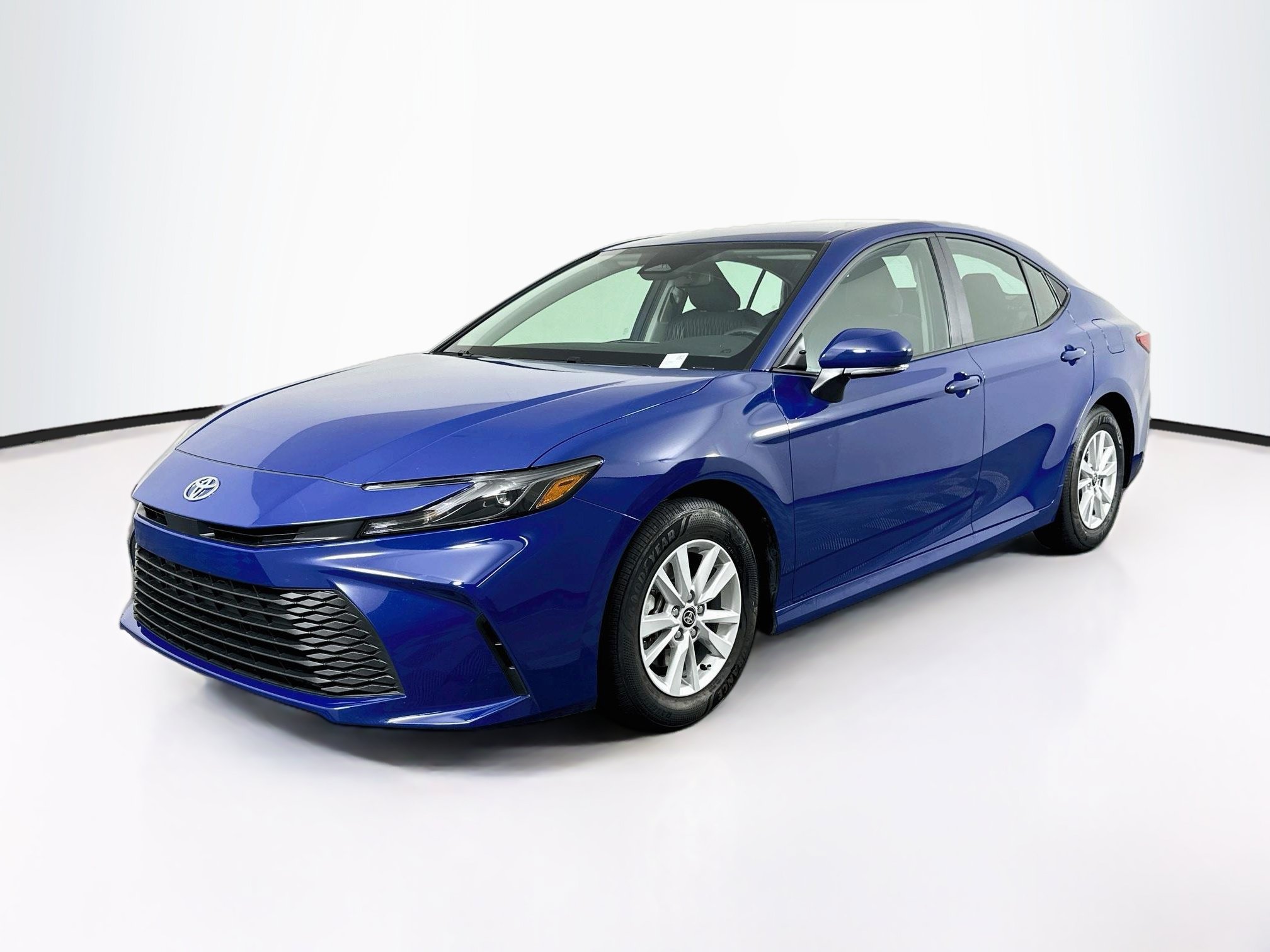 Used 2026 Toyota Camry LE FWD image 3
