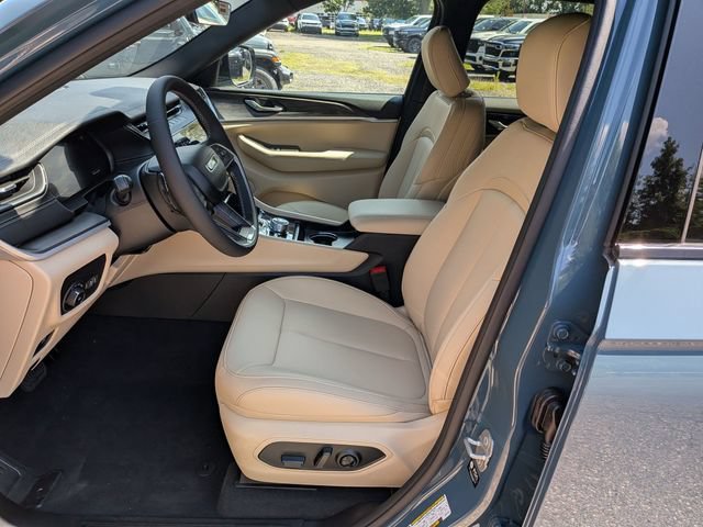 New 2026 Jeep Grand Cherokee Limited AWD/4WD image 9