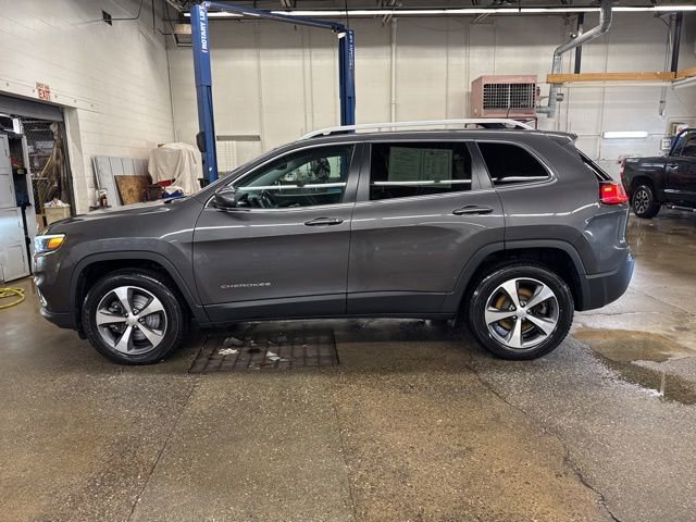 Used 2020 Jeep Cherokee Limited image 3