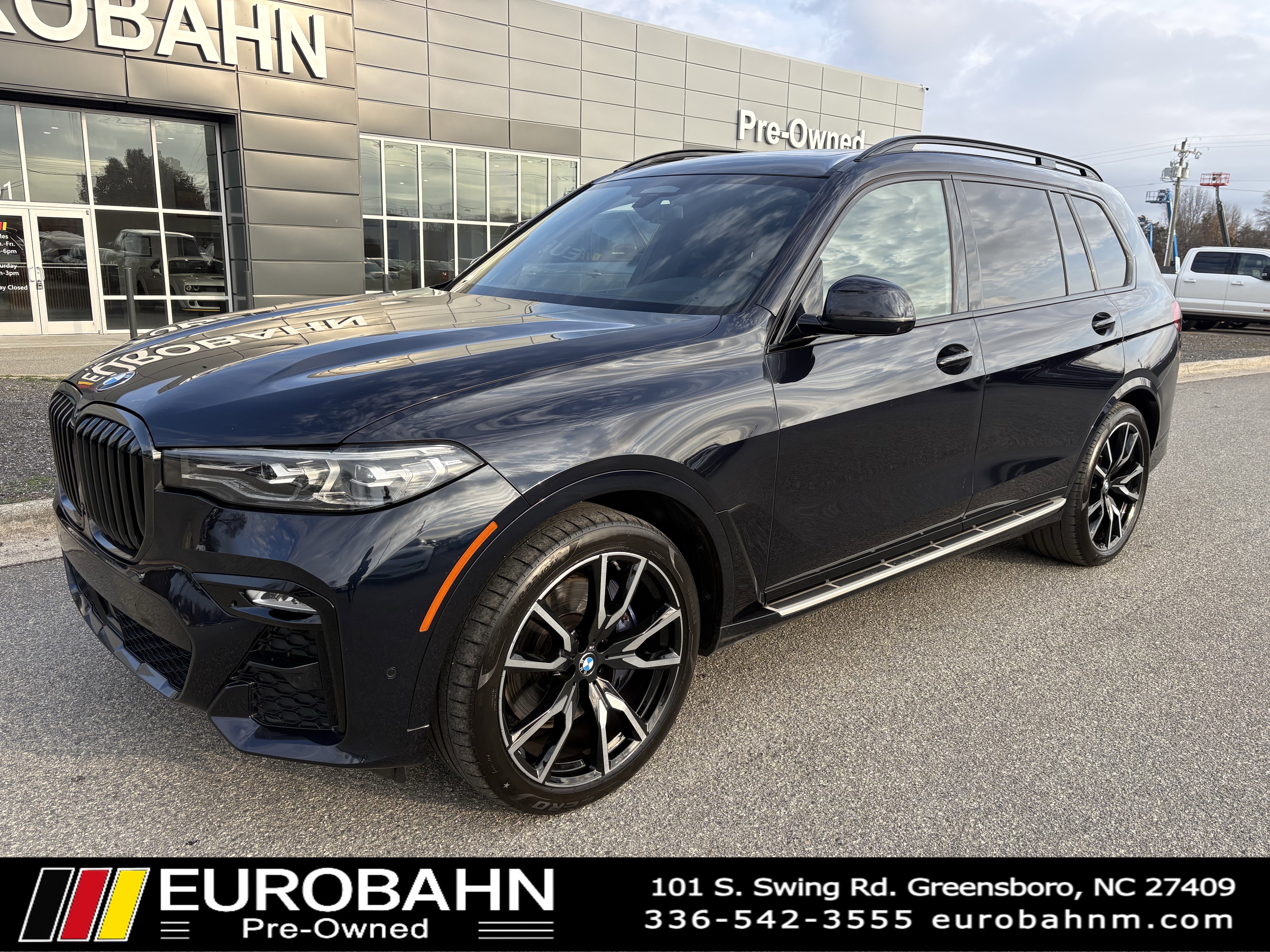 Used 2022 BMW X7 xDrive40i w/ M Sport Package image 29