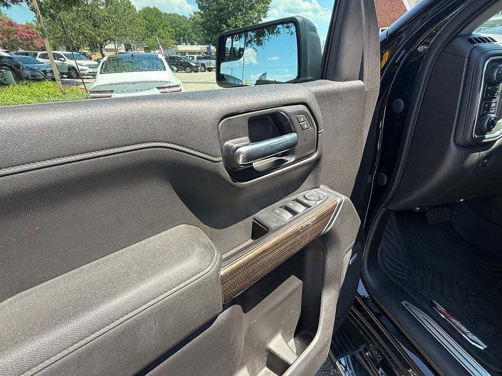 Used 2020 Chevrolet Silverado 1500 RST AWD/4WD image 13