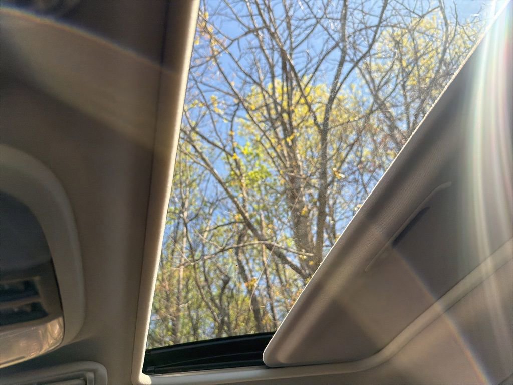 Used 2025 Subaru Crosstrek 2.0i Premium image 23