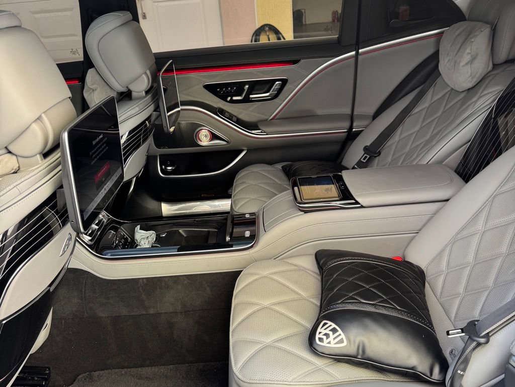 Used 2022 Mercedes-Benz Maybach S 580 4MATIC image 16