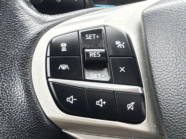 Used 2021 Ford Explorer Limited w/ Equipment Group 301A AWD/4WD image 45