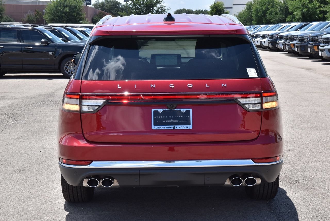 New 2026 Lincoln Aviator 2WD image 8