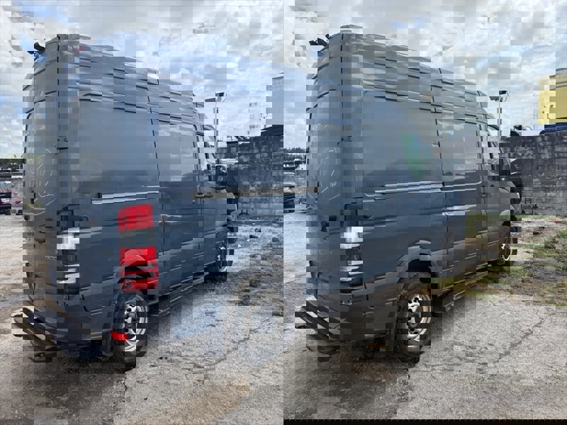 Used 2018 Mercedes-Benz Sprinter 2500 image 5