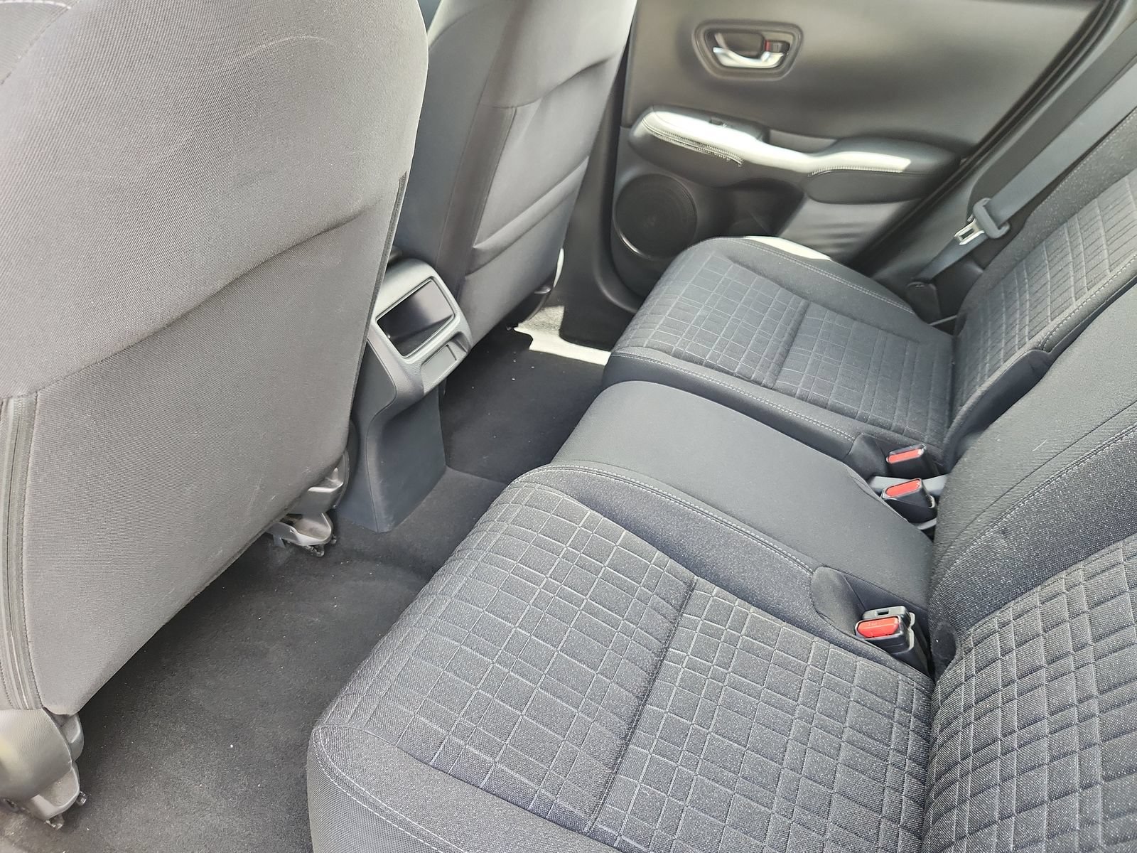 Used 2023 Honda HR-V LX image 11