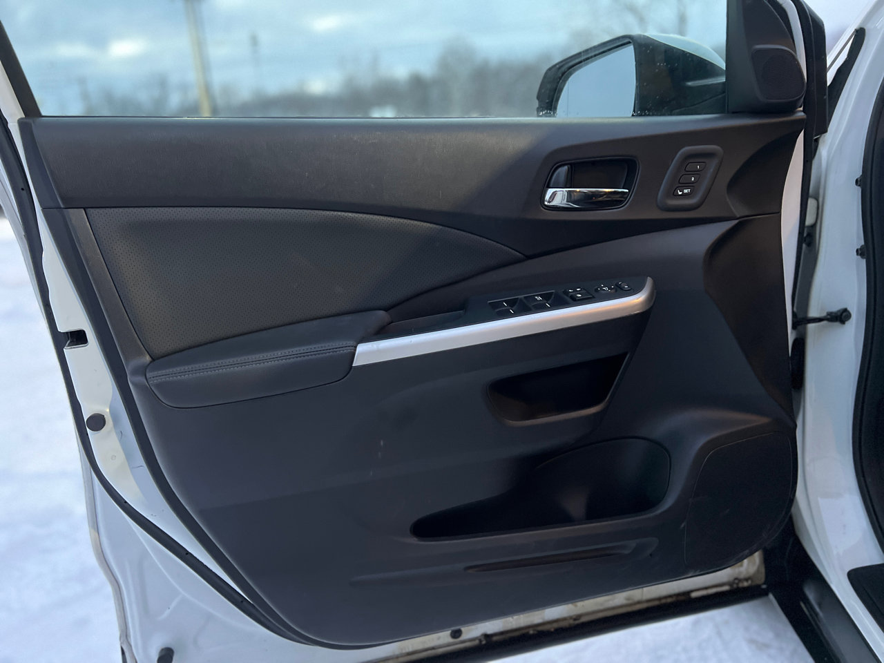 Used 2016 Honda CR-V Touring image 16