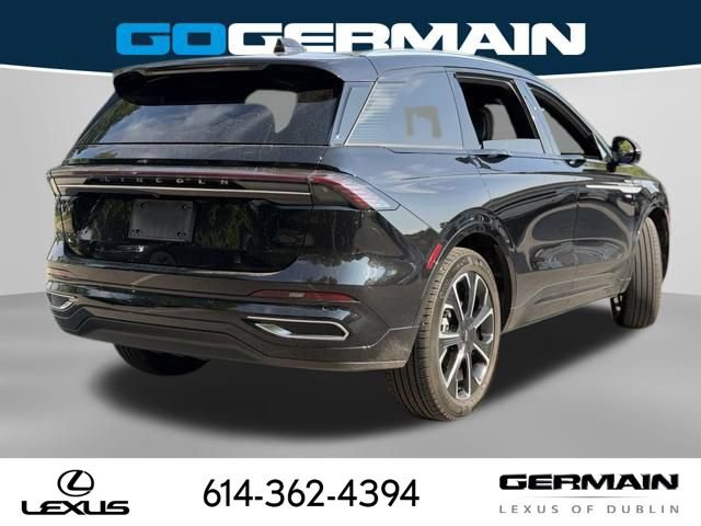 Used 2026 Lincoln Nautilus Reserve AWD/4WD image 9