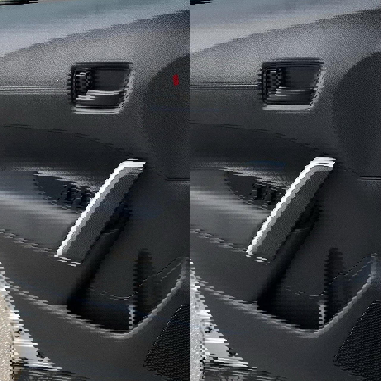 Used 2026 Toyota Corolla Cross LE image 21