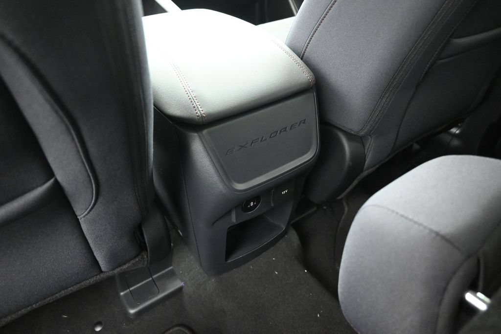 New 2026 Ford Explorer Active RWD image 20